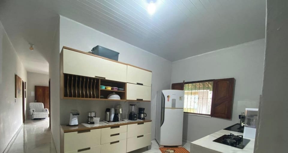 Casa de Praia Na Ilha de Marajó - Joanes/PA | Private kitchen | Fridge, microwave, cookware/dishes/utensils, freezer