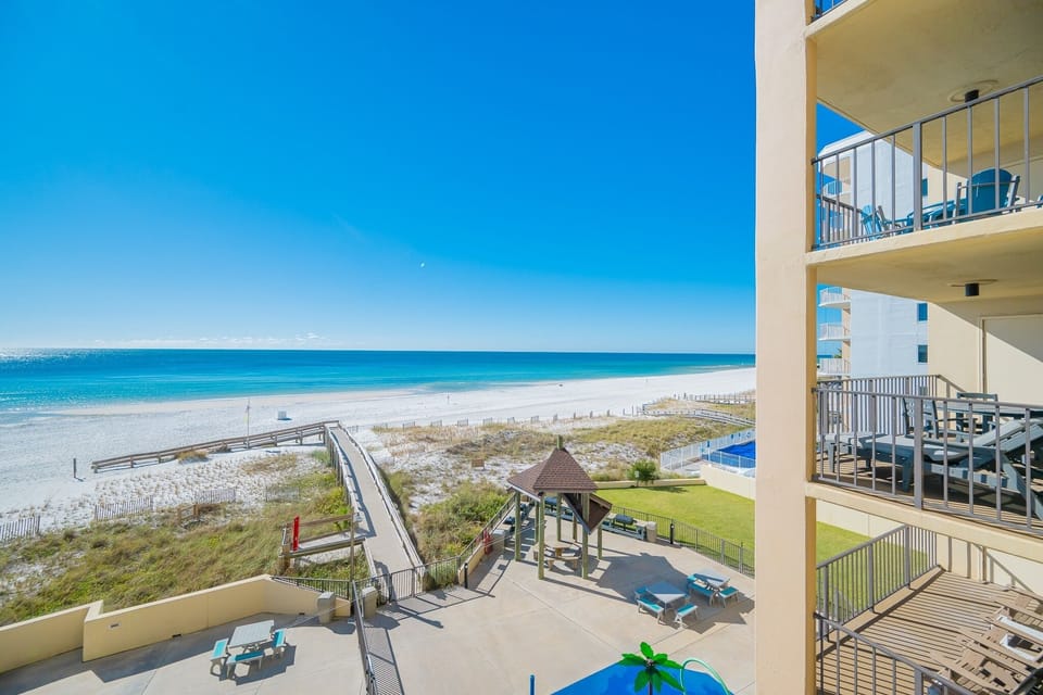 Condo, 1 Bedroom | Property grounds