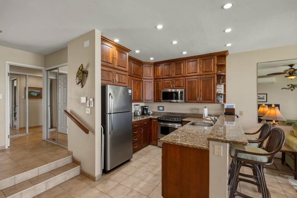 Condo, 1 Bedroom | Private kitchen | Coffee/tea maker, fridge, oven, toaster