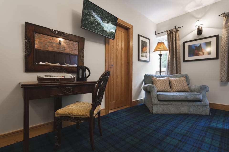 House | 6 bedrooms, high-speed internet