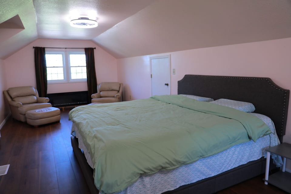 King sized bed