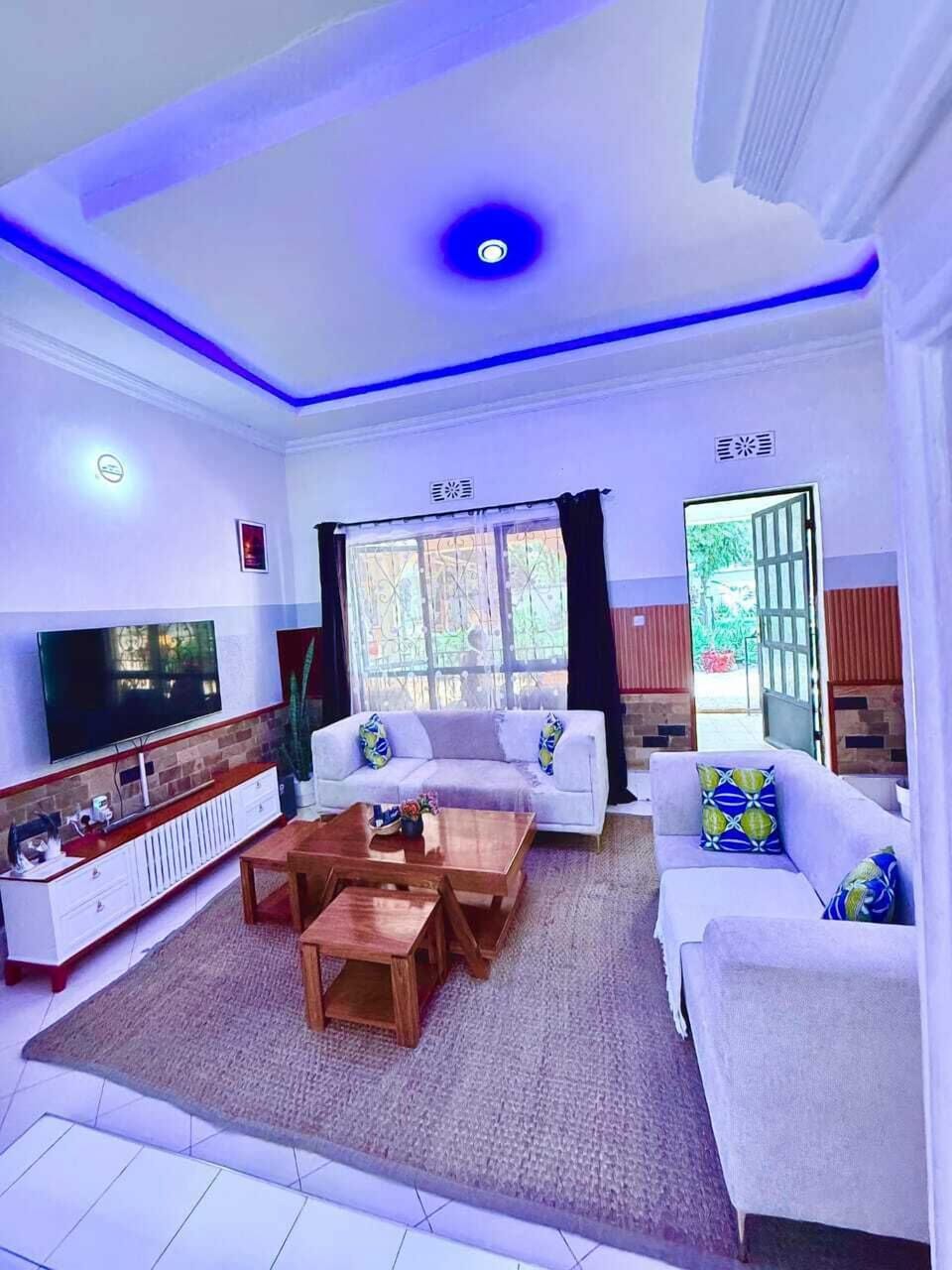 Family Bungalow, Garden View | Living area