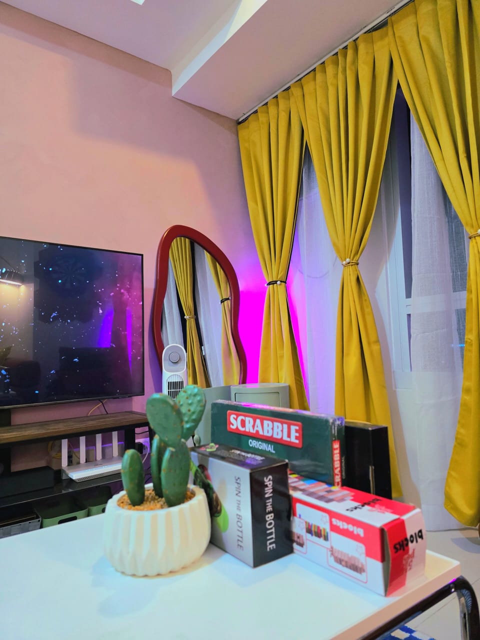 Deluxe Condo, City View | Interior