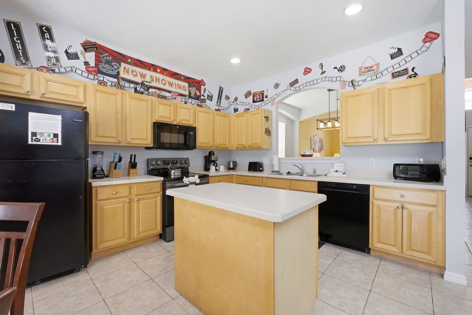 Fully equipped kitchen with plenty of counter space for cooking and entertaining