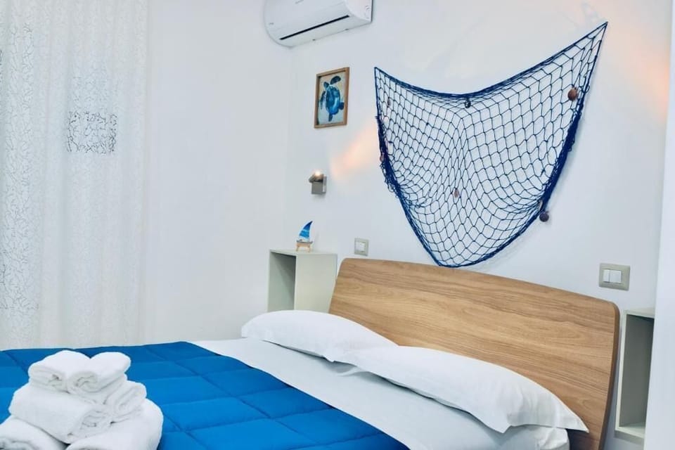 Double Room (Ponza) | In-room safe, desk, soundproofing, free WiFi