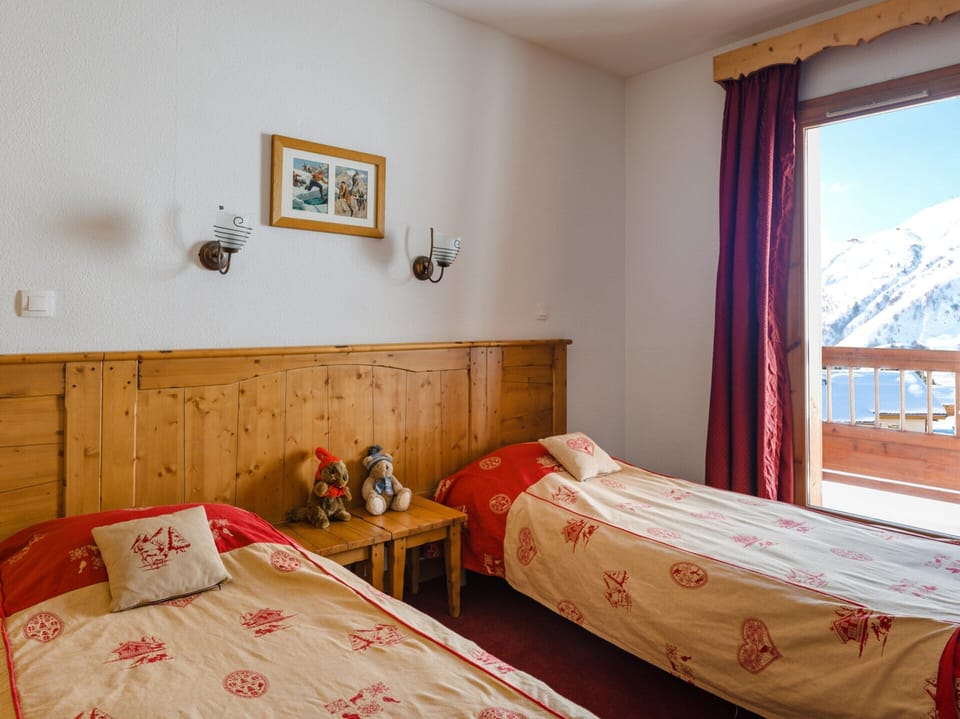 Apartment | 2 bedrooms, iron/ironing board