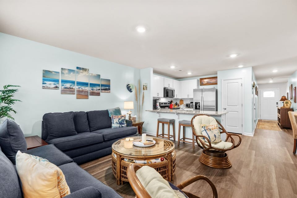 Another angle of the living space!