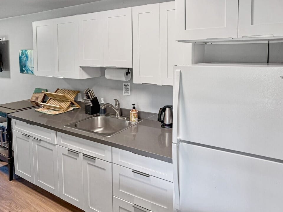 Fully stocked kitchen with everything you need to cook