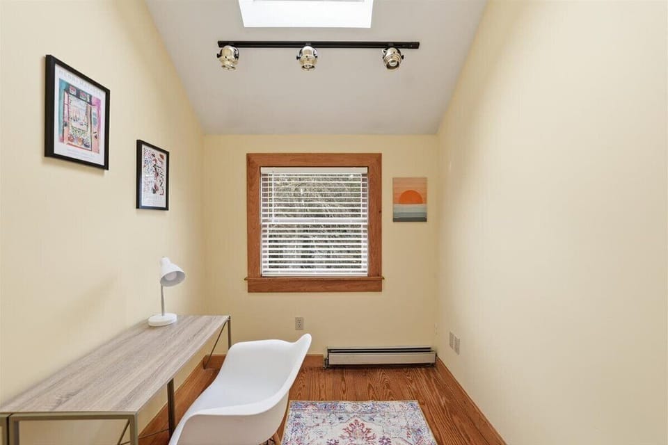 Need to hop on a Zoom call? Check out the small office space...