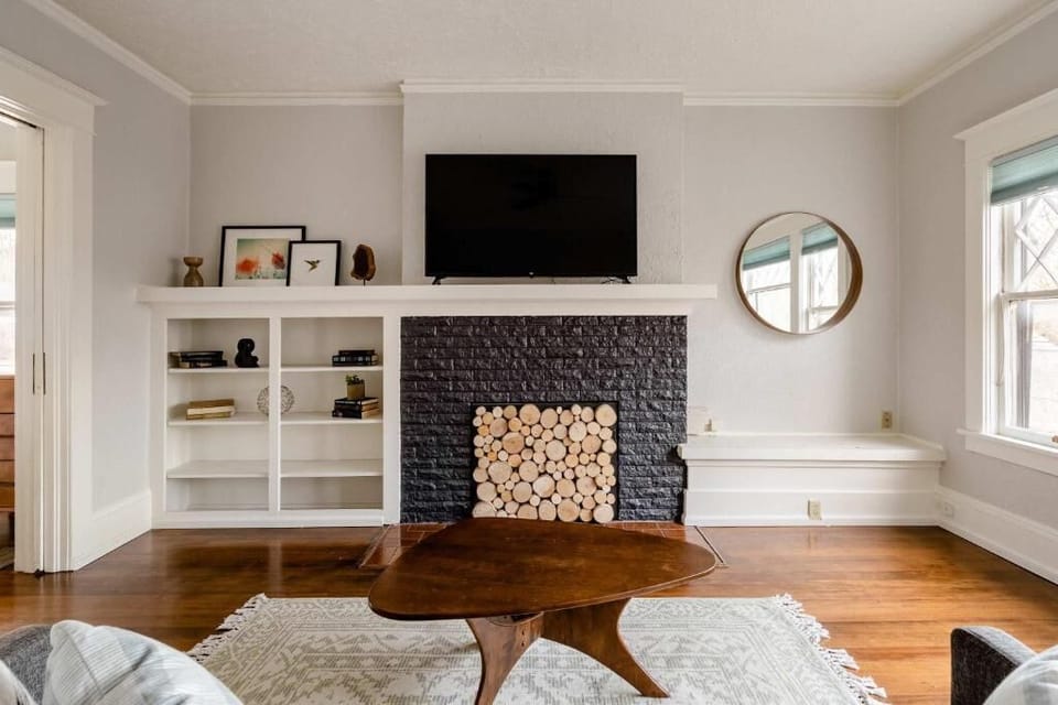 Basic Apartment | Interior