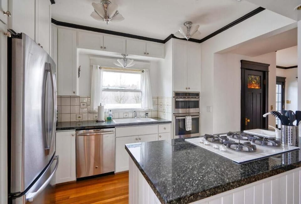 Family Apartment, Patio | Private kitchen | Fridge, cookware/dishes/utensils