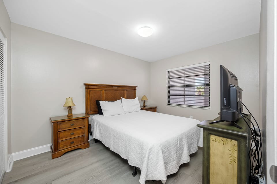 #102 Guest bedroom with a queen bed and smart TV