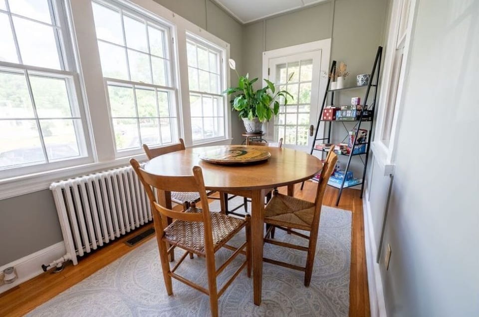 Breakfast Nook