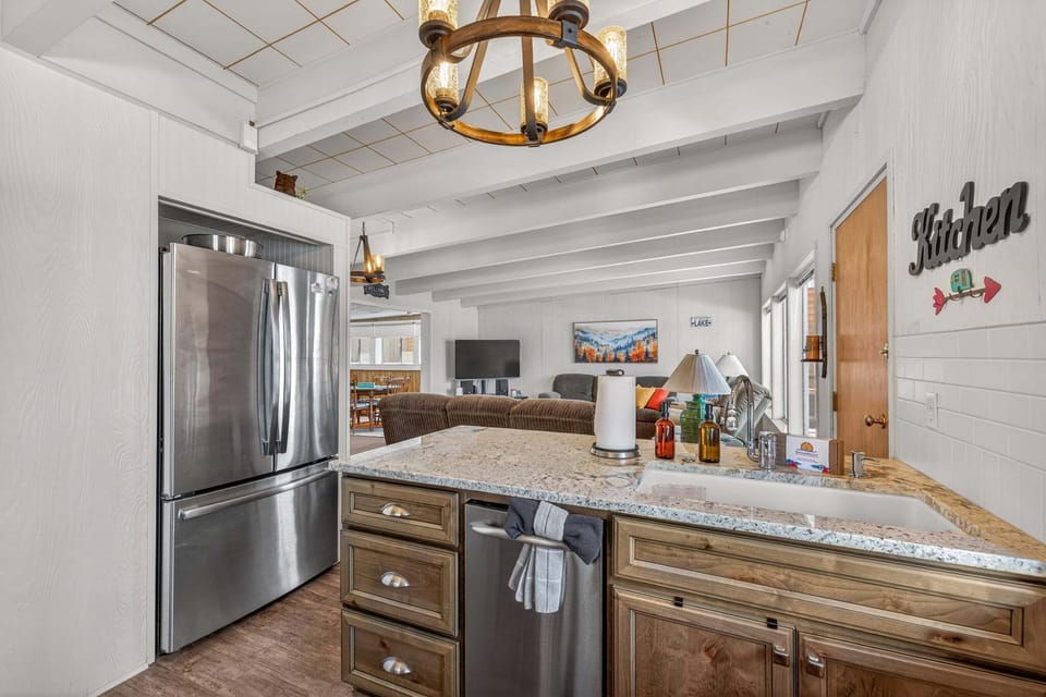 Kitchen- lake views