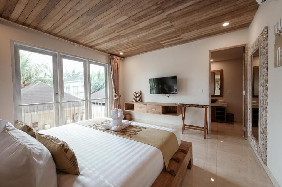 Villa, 4 Bedrooms, Private Pool | In-room safe, blackout drapes, soundproofing, iron/ironing board