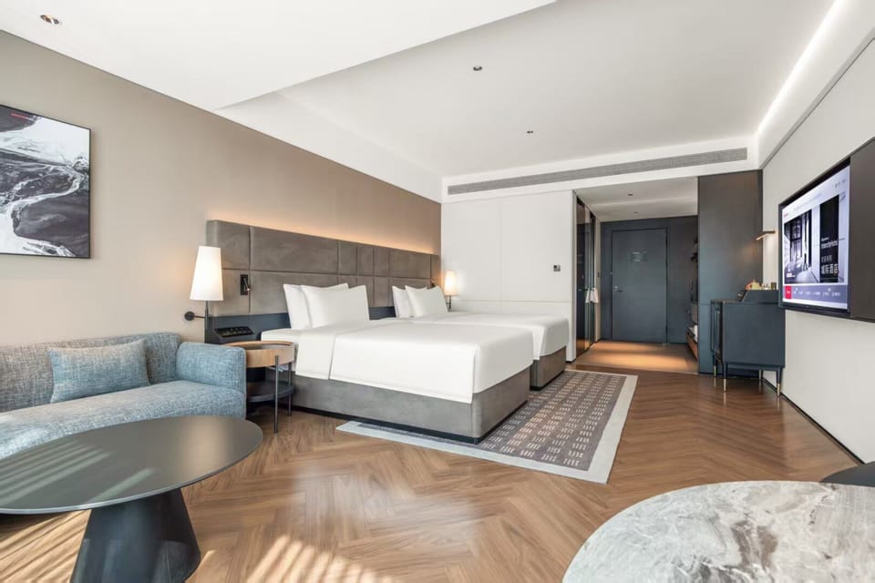 Comfort Double Room | Minibar (free items), desk, laptop workspace, iron/ironing board