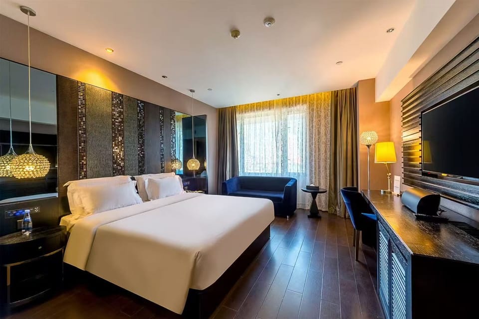 Basic Single Room, City View | Premium bedding, down comforters, minibar (free items), in-room safe