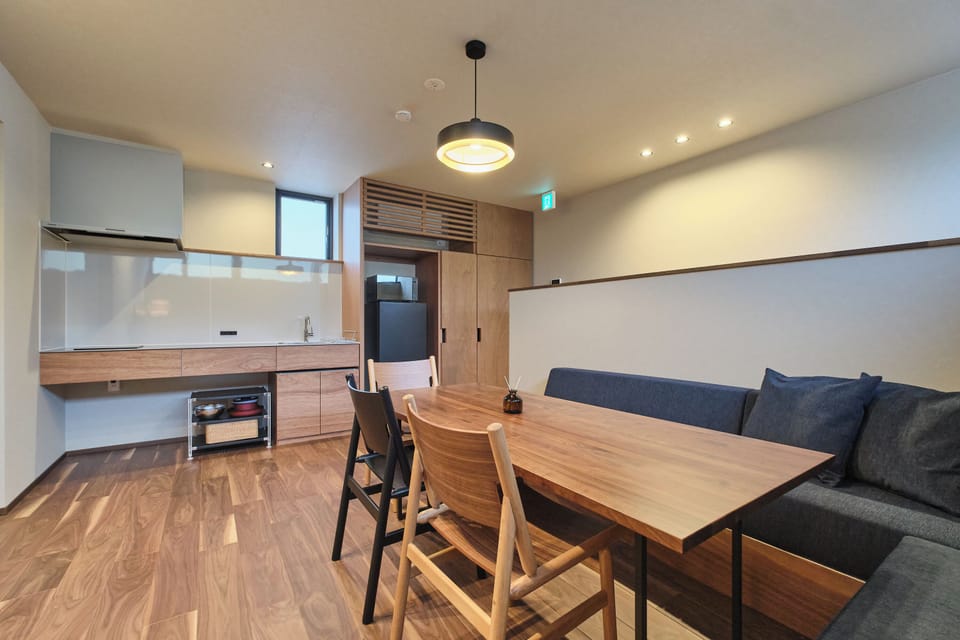 Comfort Condo | Living area | 50-inch flat-screen TV with digital channels