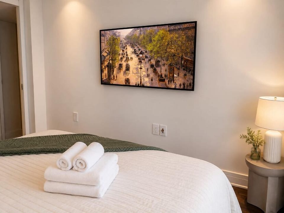 Family Single Room | Iron/ironing board, WiFi (free)