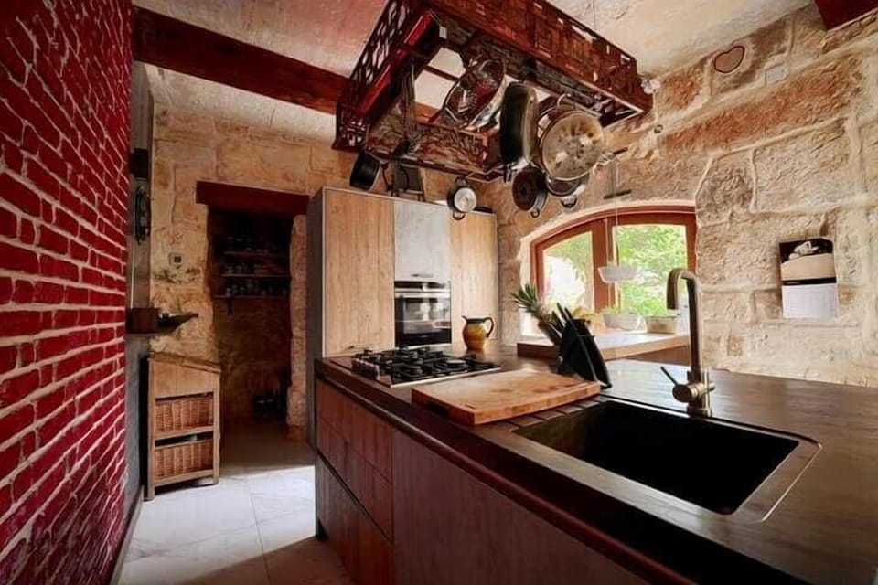 Kitchen IV