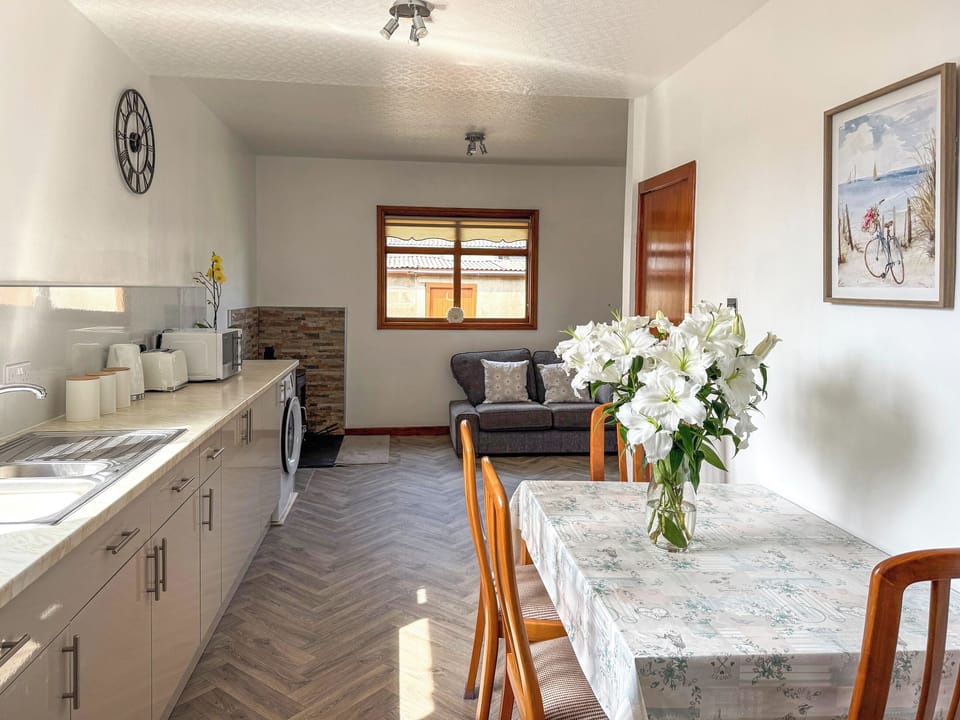Kitchen/diner | Maple Cottage, Inverallochy