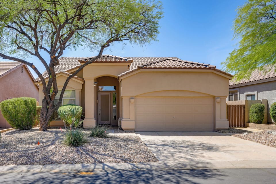 House Exterior | Driveway (2 Vehicles)