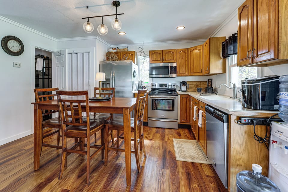 Dining Table | Kitchen