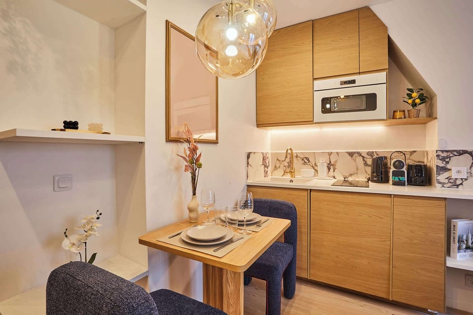 Cuisine ouverte avec coin repas