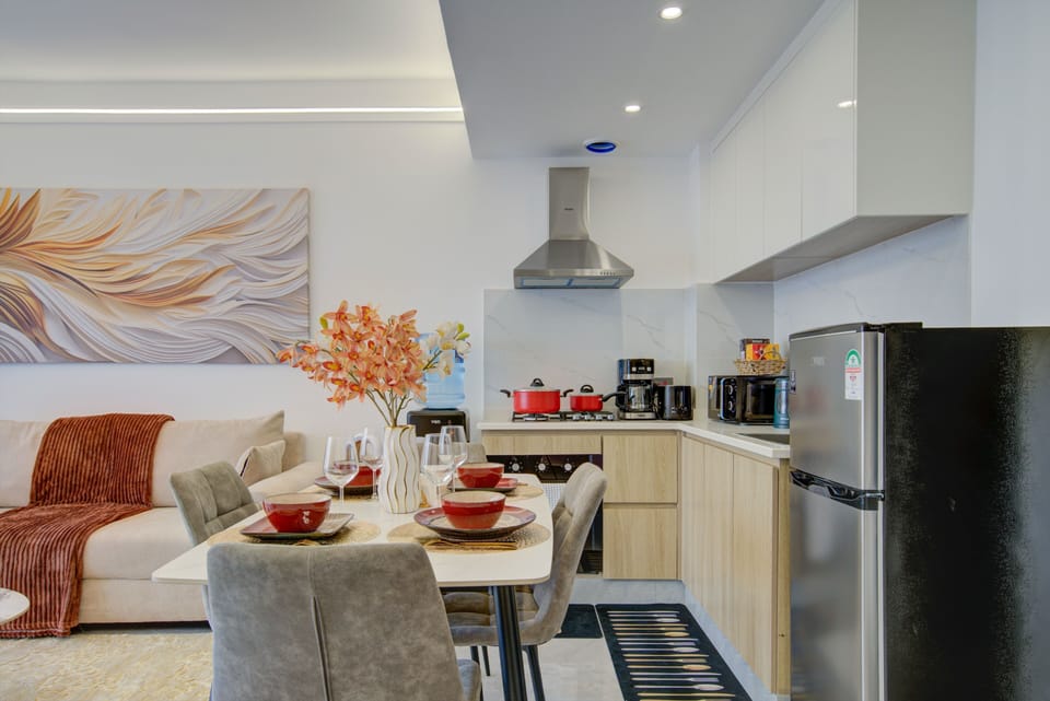 Apartment, 1 Bedroom | Dining room