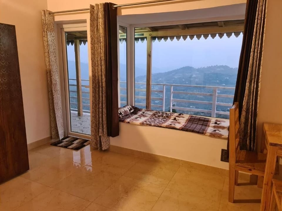 Double Room, Balcony, Mountain View | Desk, laptop workspace, iron/ironing board, free WiFi