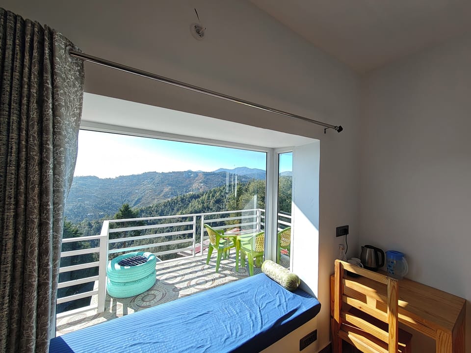 Double Room, Balcony, Mountain View | Desk, laptop workspace, iron/ironing board, free WiFi