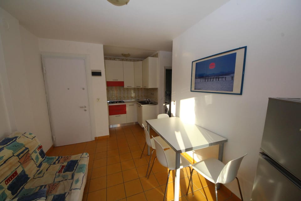 Apartment, 1 Bedroom, Balcony | Living room