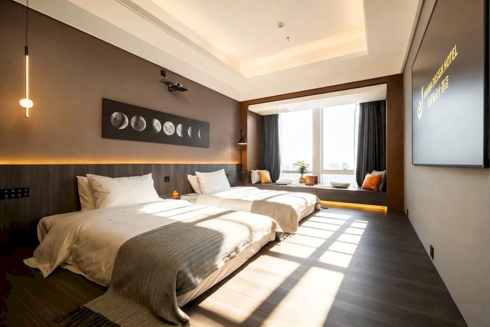 Luxury Twin Room, City View | Premium bedding, down comforters, desk, laptop workspace