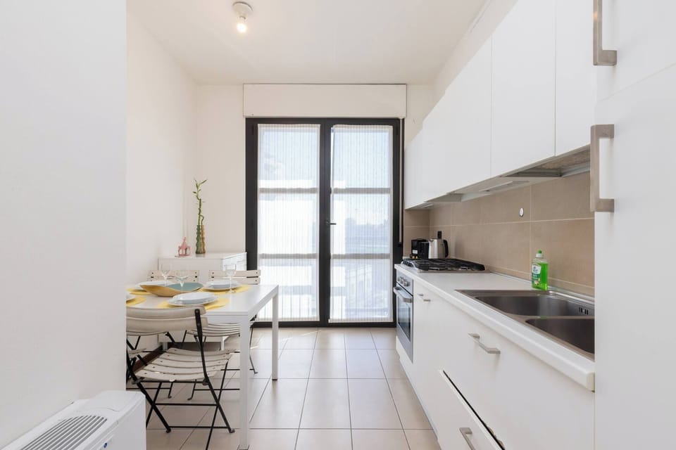 Apartment, 1 Bedroom, Accessible, Balcony | Interior