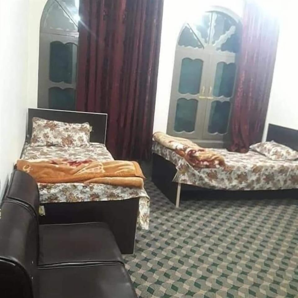 Deluxe Double Room, Mountain View | Iron/ironing board (on request), WiFi (free)