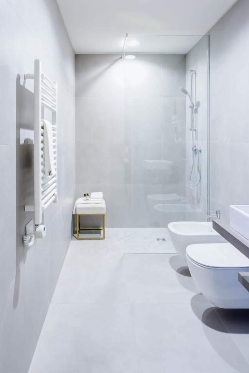 Classic Room | Bathroom | Shower, hair dryer, bathrobes, bidet
