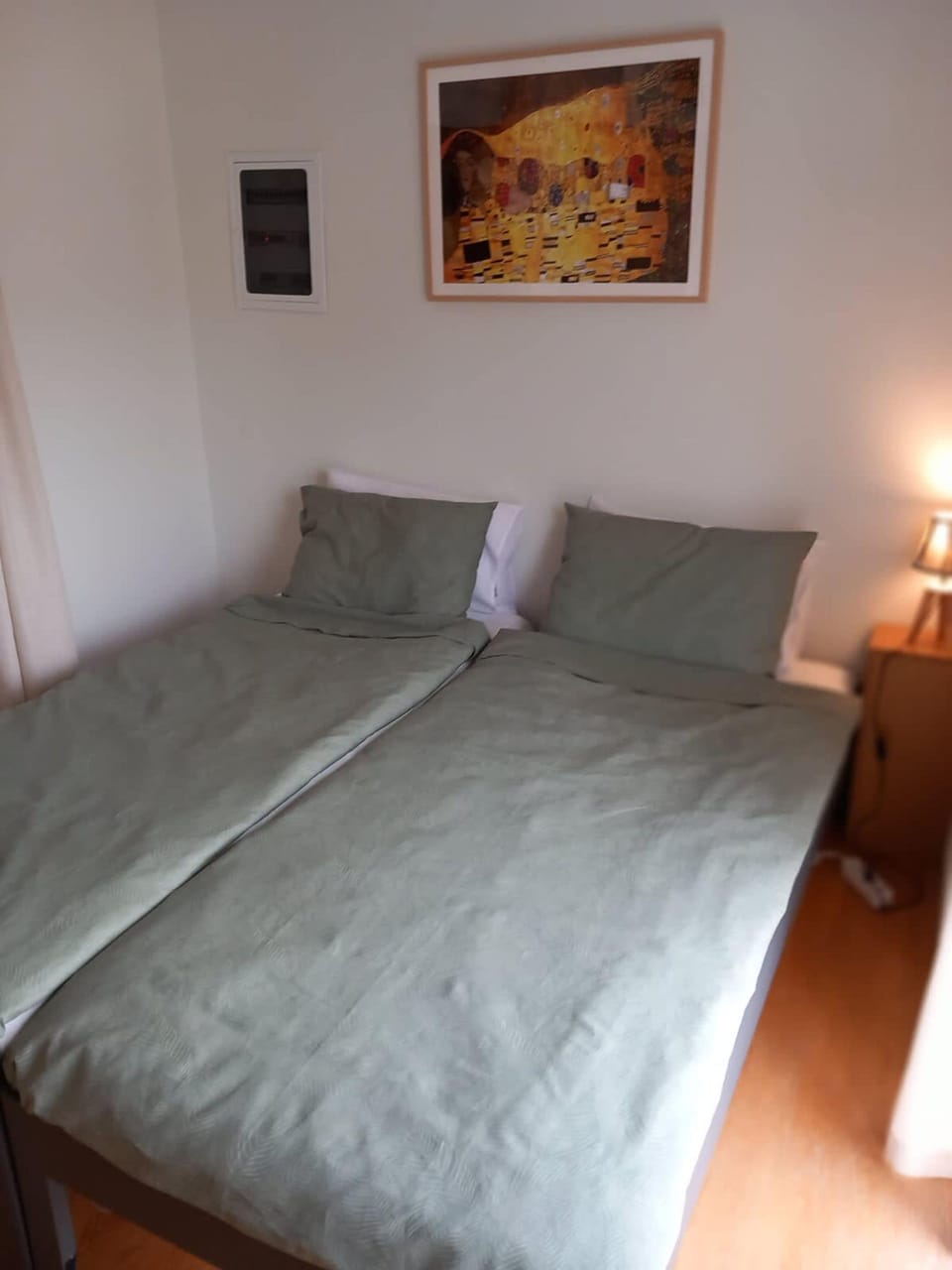 House | 2 bedrooms, desk, soundproofing, Internet