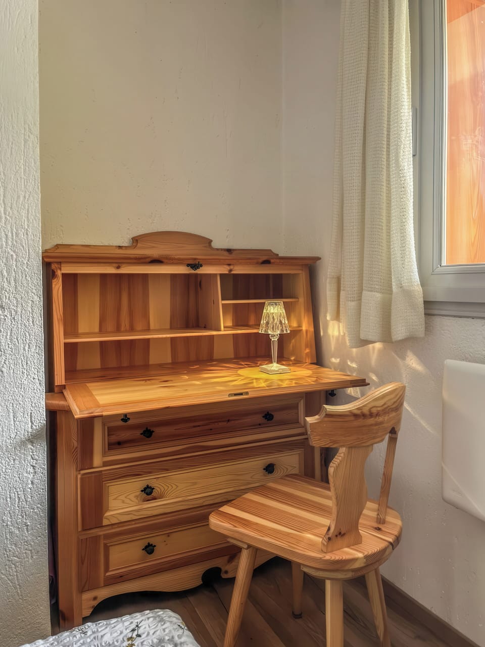 Apartment, Balcony, Mountain View | Free WiFi, bed sheets