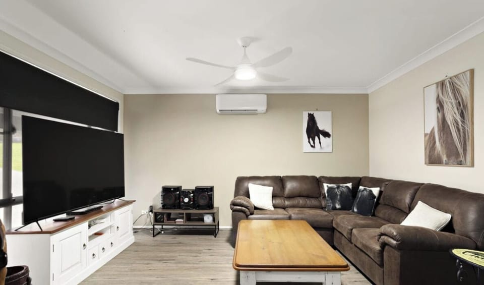 Classic House, Multiple Beds, Kitchen | Living area