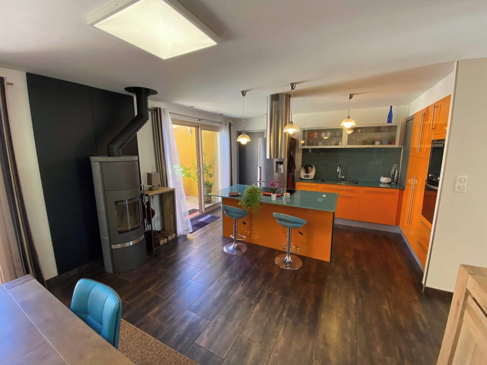 House | 3 bedrooms, Internet