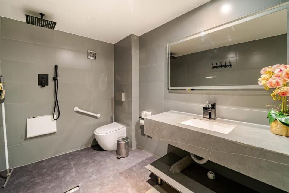 Junior Suite | Bathroom