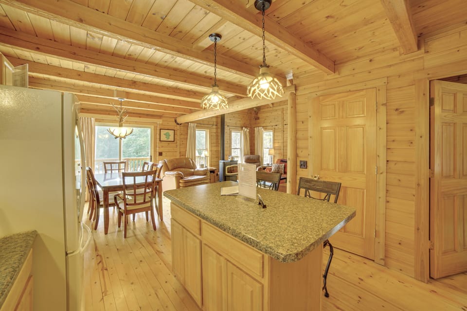 House (3 Bedrooms) | Interior