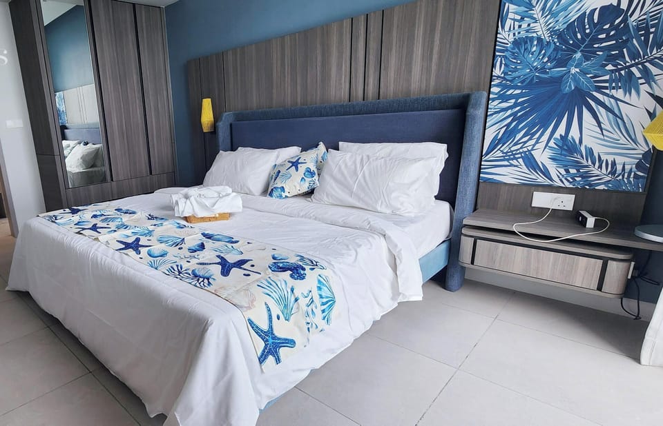 Master Bedroom (1)