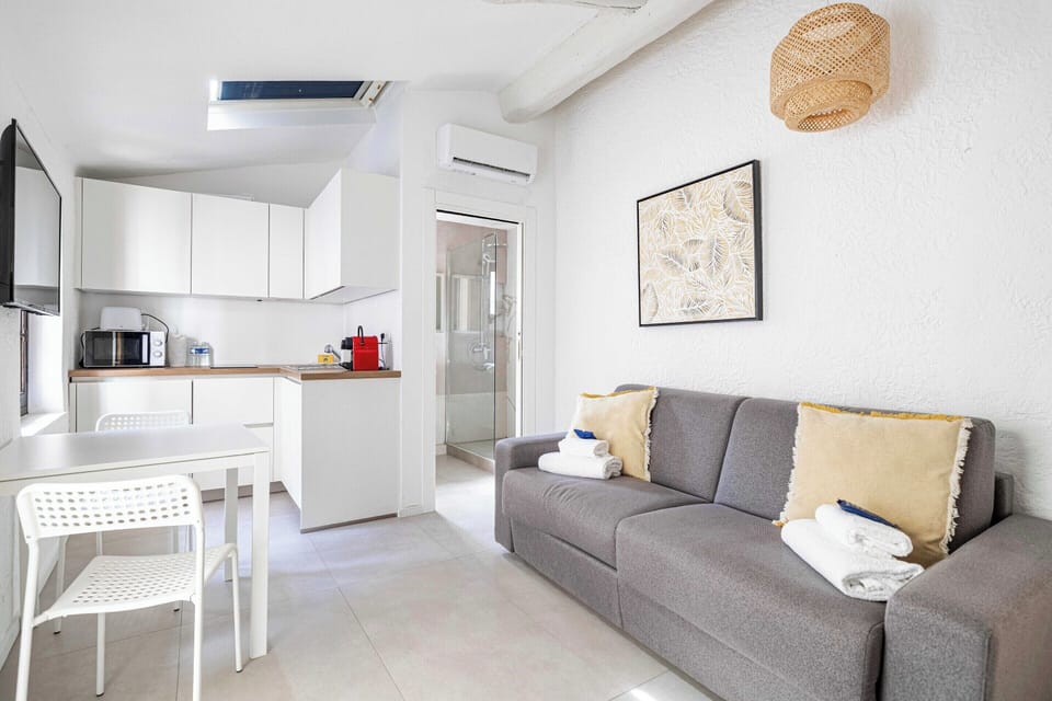 Apartment | Living area
