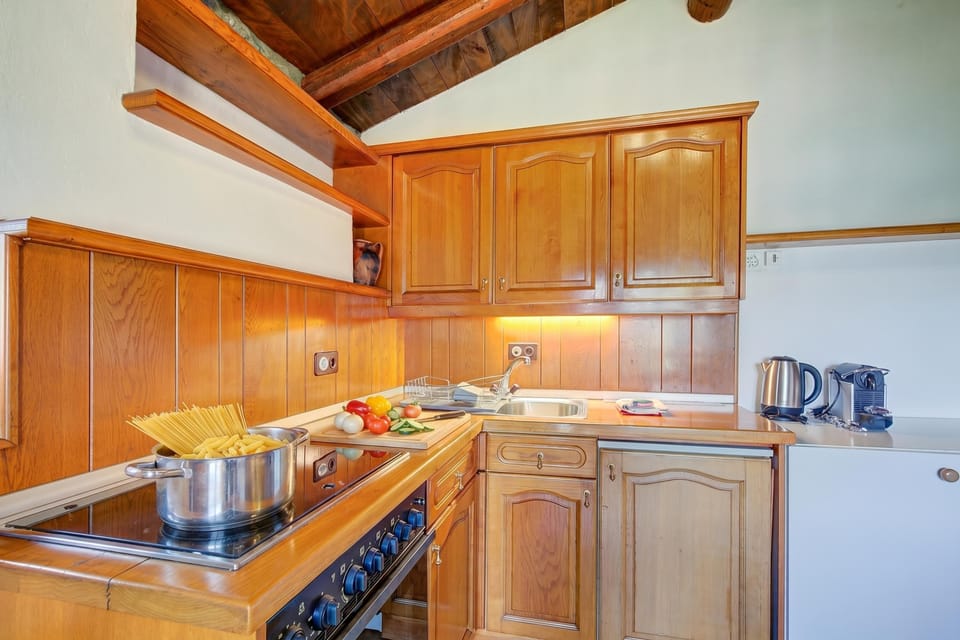 Standard House, 1 Bedroom, Balcony, Mountainside (La Capannina) | Private kitchen