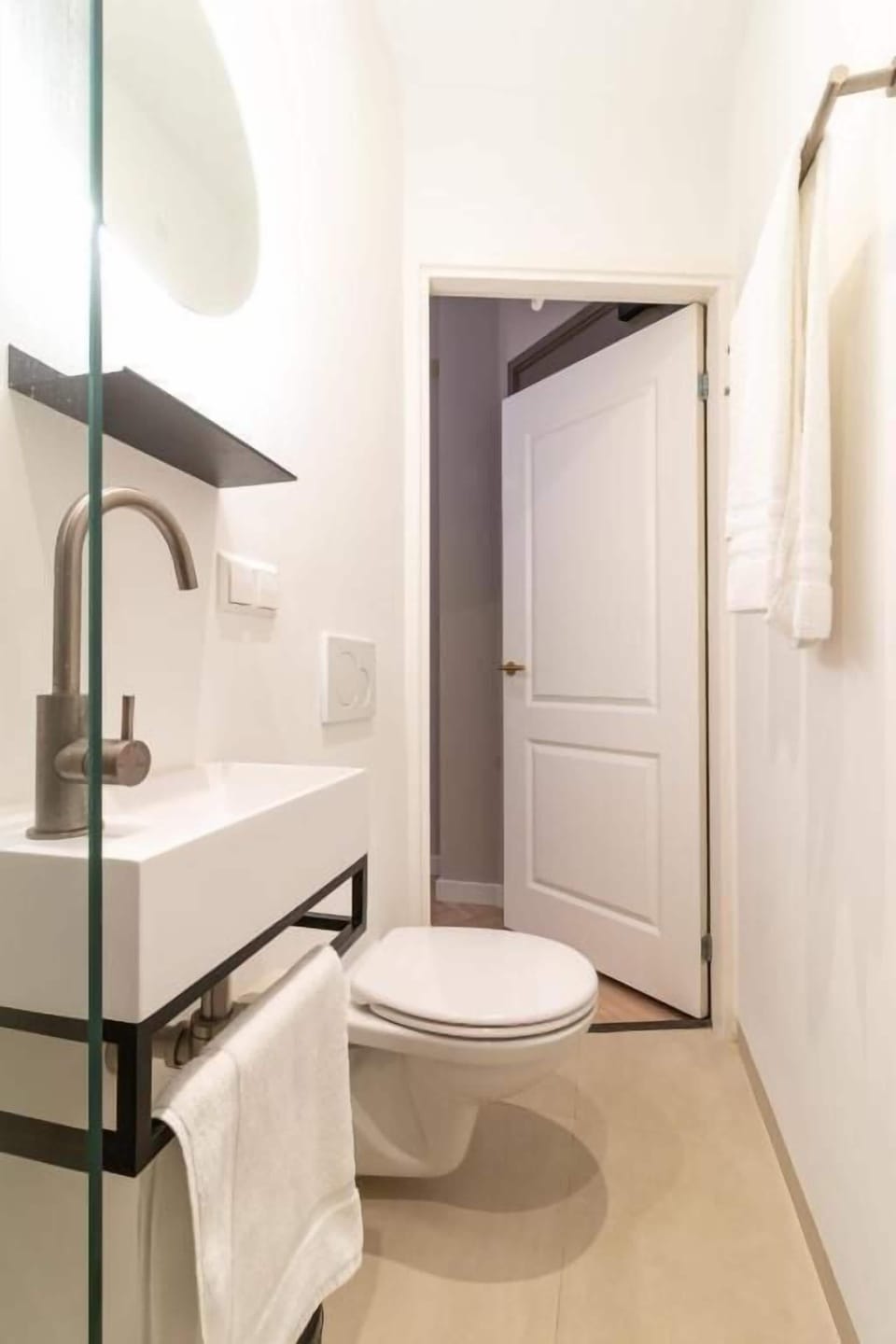 Economy Double Room | Bathroom