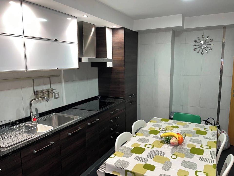 Apartment, 2 Bedrooms, Accessible | Dining room