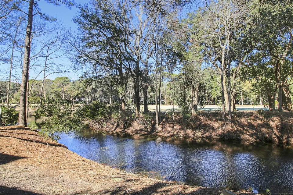 Devonshire Community