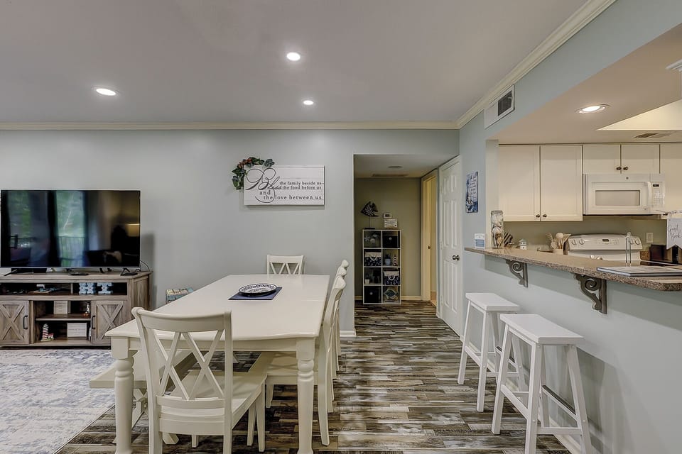 Kitchen Bar and Dining Area