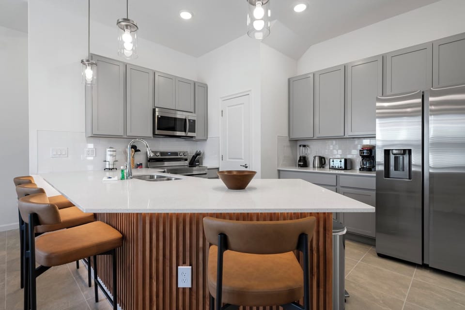 Fully-equipped kitchen